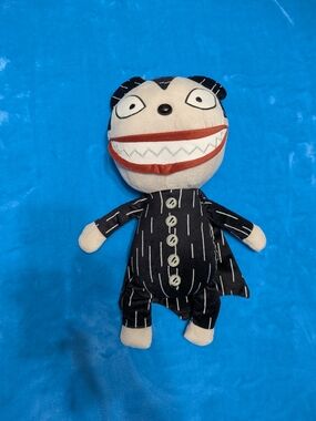 Nightmare Before Christmas Plush Toy - Spooky-Cute Snuggle Buddy 🎃🖤